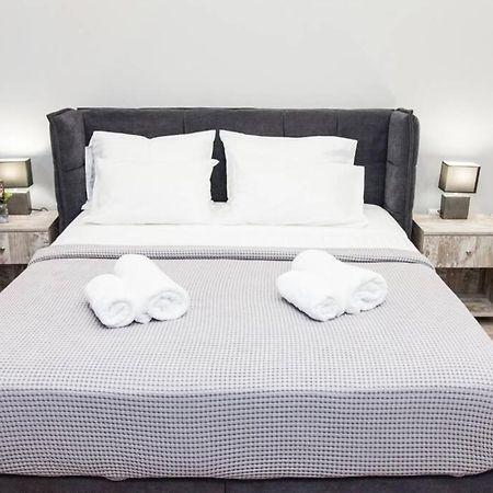 E Spacious Cornered Brand New Studio Apartment E Athen Eksteriør bilde