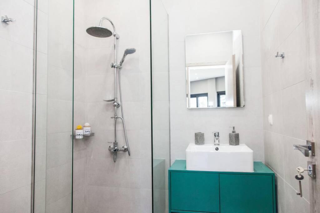 E Spacious Cornered Brand New Studio Apartment E Athen Eksteriør bilde