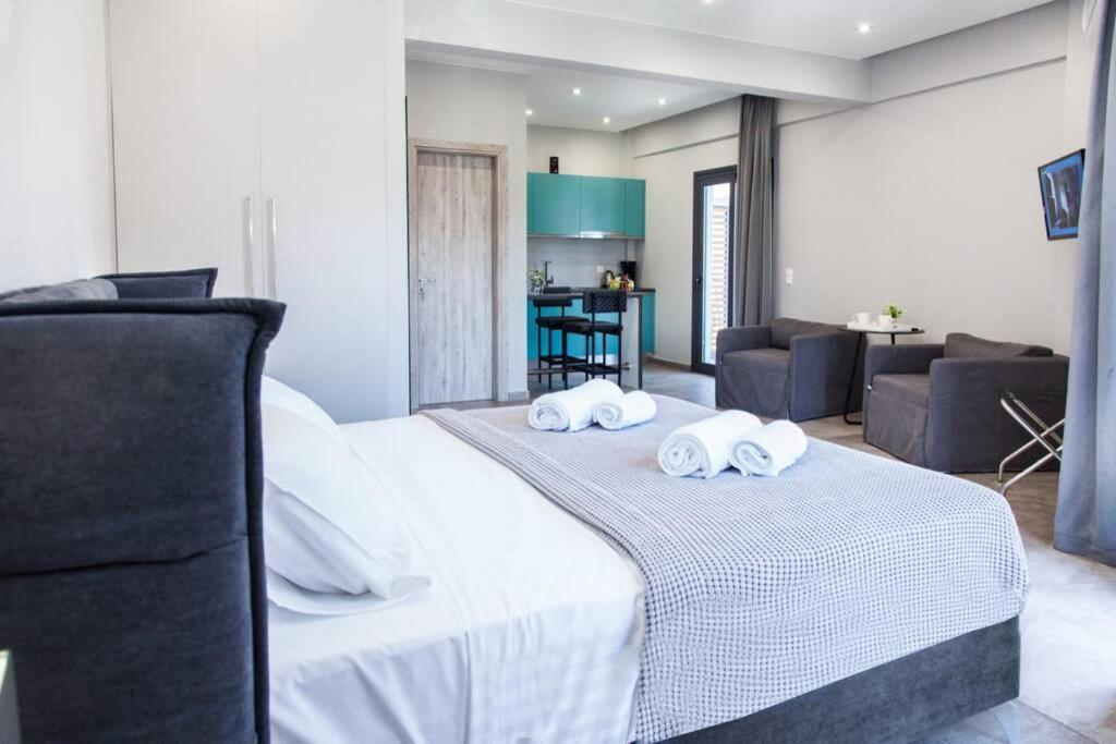 E Spacious Cornered Brand New Studio Apartment E Athen Eksteriør bilde